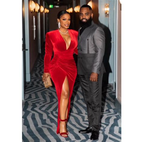 Kandi Burruss’ Red Velvet Gown in 2024 | Dinner dress classy, Couple outfits, Dinner outfits