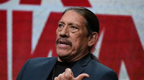 Danny Trejo ('Breaking Bad') salva a un bebé atrapado en un coche tras un accidente