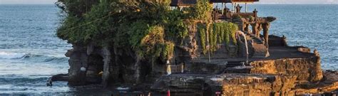 Tanah Lot Temple | Entrance Fee, Opening Hours & More