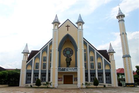 Fotografi Gereja Katolik Indonesia: Gereja Katolik St. Paulus, Labuh Baru, Pekanbaru, Riau