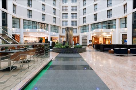 Sofitel | Gatwick Airport North Terminal Hotel with Park and Fly Deals