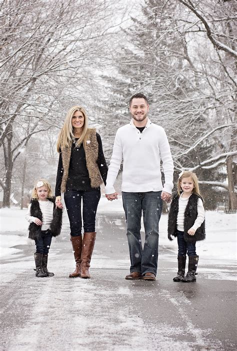 Melissa Zimmer PhotographyWelcome | Winter family pictures, Family ...