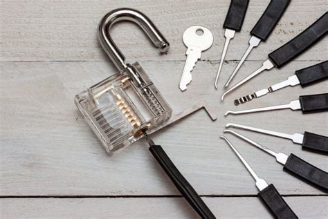 An Easy-Follow Guide To Lock Picking - The Habitat