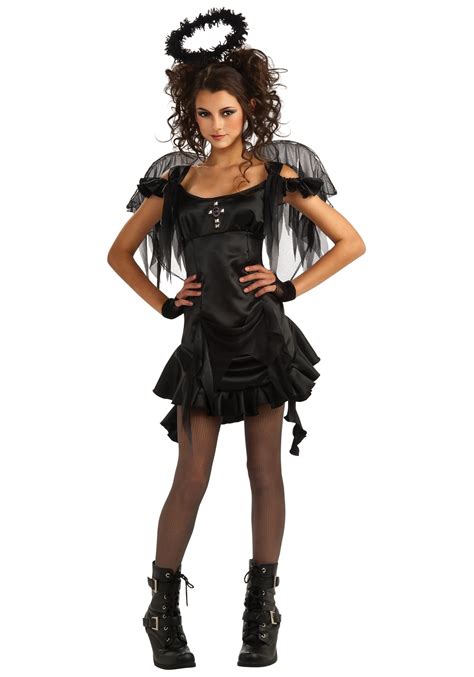 Best Female Costumes 2024 - Erinna Karlyn