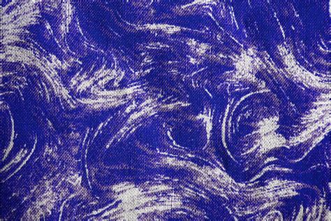 Fabric Texture with Royal Blue Swirl Pattern – Photos Public Domain