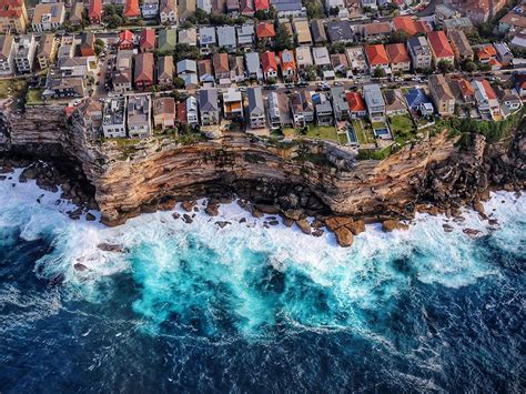 Aerial picture of cliffside homes in North Bondi, Sydney, Australia ...