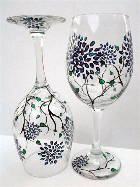 40 Artistic Wine Glass Painting Ideas - Bored Art | Painted wine glasses, Hand painted wine ...