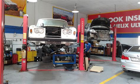 Luxury Auto Service Center - General Service Workshop - Carnity.com