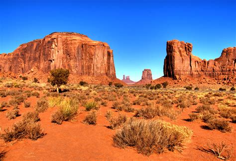 Monument Valley Monument Valley (Northern Arizona, Arizona) - walking ...