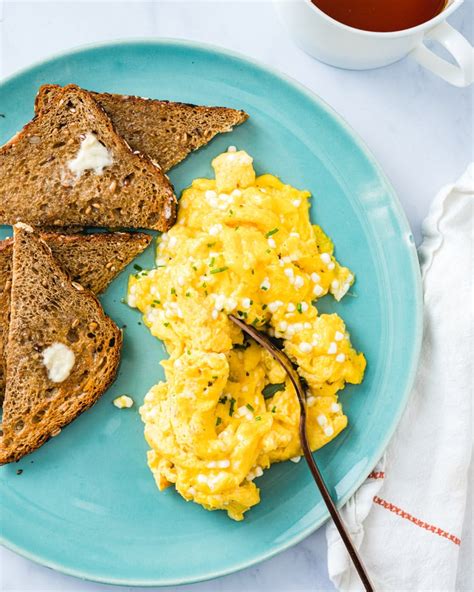 Scrambled Eggs with Cottage Cheese – A Couple Cooks