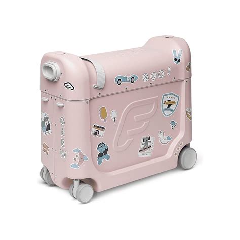 Ride On Suitcase - arinsolangeathome