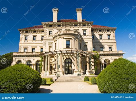 Mansion and gardens editorial photo. Image of flowers - 2693636