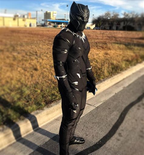 the RPF on Twitter: "Black Panther by @grrrrrryan. Helmet by @ReevzFX. #Marvel #BlackPanther # ...