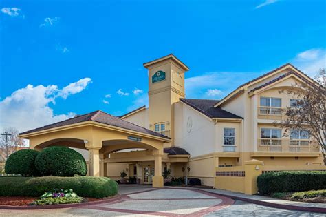 La Quinta Inn & Suites by Wyndham Macon | Macon, GA Hotels