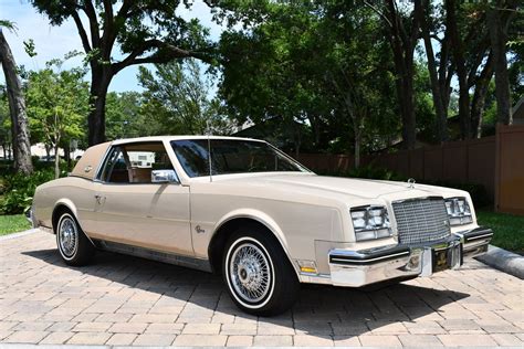 1982 Buick Riviera | Primo Classics International LLC