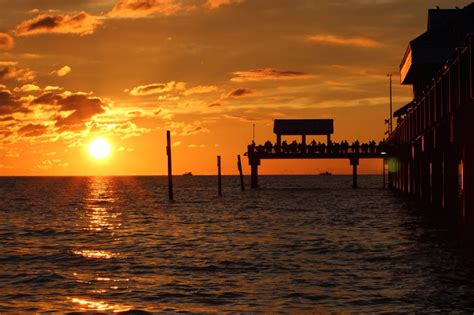 Sunset at clearwater beach | Clearwater beach, Sunset, Beach