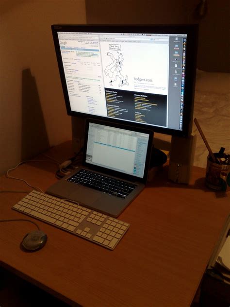 new computer / monitor setup | Tom Hodgkinson | Flickr