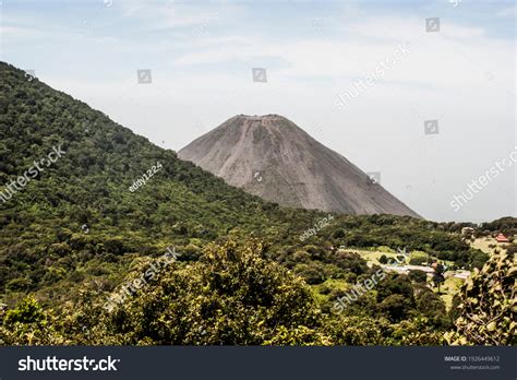 92 fotos de Sonsonate - Fotos, imágenes y otros productos fotográficos de stock | Shutterstock