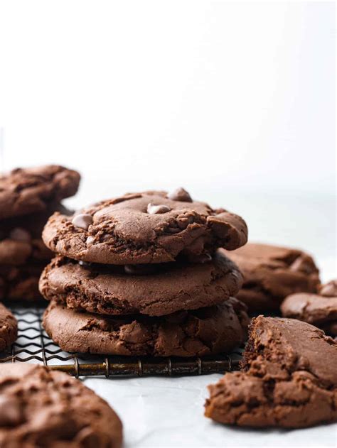 Chocolate Cake Mix Cookies | infoodita