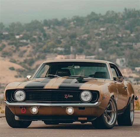 Best Looking Classic Muscle Cars - Mustang Sport Car Wallpaper