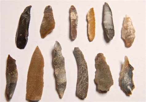 12 ancient Neolithic flint tools - 4 - 6.5 cm - Catawiki