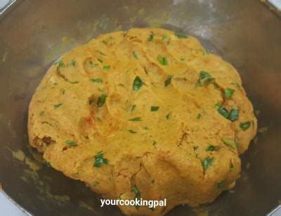 Aloo Methi Paratha - Your Cooking Pal