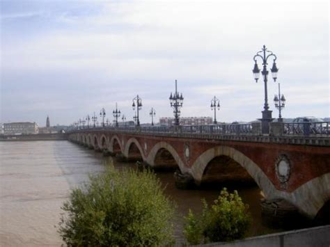 Garonne River at Bordeaux - McWillsmiths@World Cup Rugby