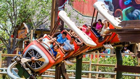 Barnstormer Starring The Great Goofini | Magic Kingdom Attractions | Walt Disney World Resort