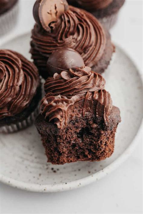 Chocolate Fudge Cupcakes - Alpine Ella