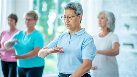 The Best Beginner Yoga Classes for Seniors