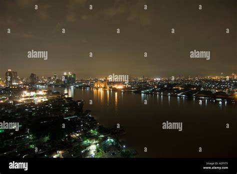 bangkok skyline night Stock Photo - Alamy