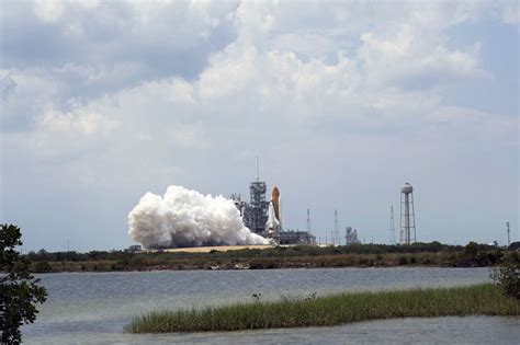 sts125-s-024 | STS-125 Launch May 11, 2009 | kami- | Flickr