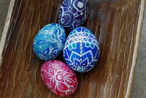 that artist woman: Paper Mache Easter Eggs