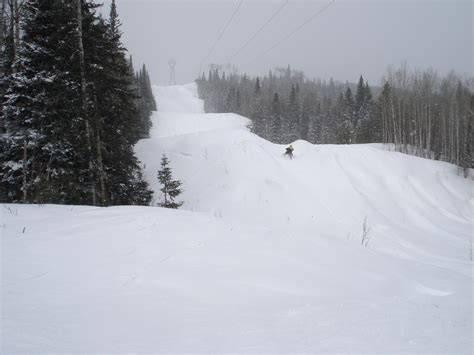 Abitibi Canyon - Main Clubhouse - Ontario Conditions