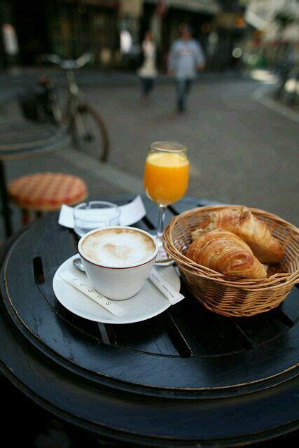 Un cafe... | Coffee breakfast, Food, Food and drink