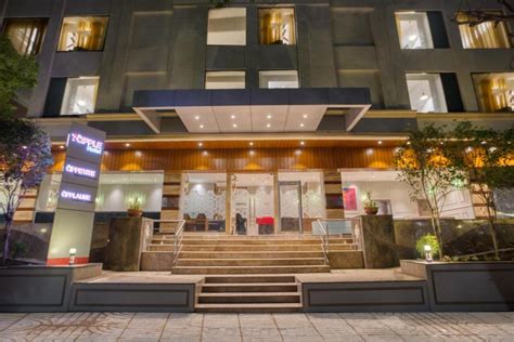 7 Apple Hotel - Viman Nagar Pune, Pune (updated prices 2024)