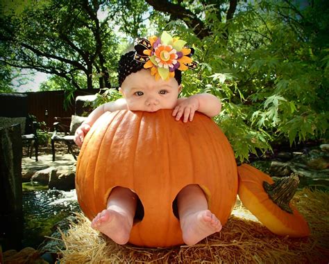 Halloween baby | Baby in pumpkin, Baby pumpkin pictures, Spoiled kids