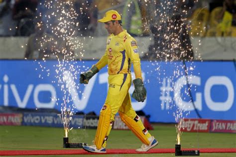 IPL 2020: Chennai Super Kings Captain MS Dhoni Returns to Action as ...