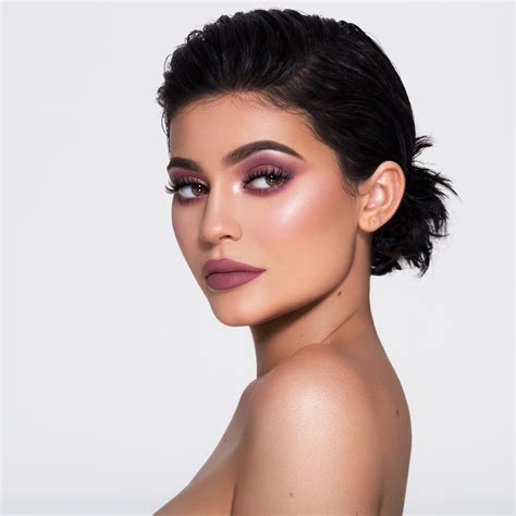 2932x2932 Kylie Jenner Cosmetics Campaign 2017 Ipad Pro Retina Display Wallpaper, HD Celebrities ...