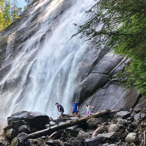 Trail Notes: 14 Waterfalls to Find with Kids This Spring