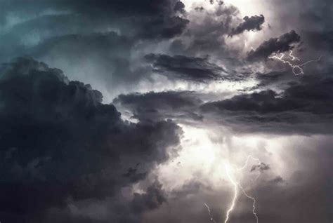 How to Prepare Your Home for a Storm in Long Island • Einsidler ...