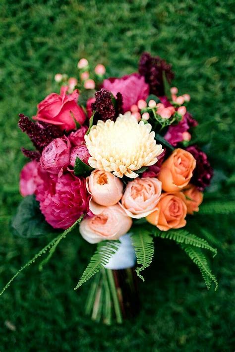 25 Gorgeous Bridal Bouquets for Spring & Summer Weddings ...