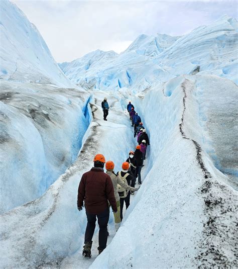 Mini Trekking Tour - Perito Moreno Glacier - SHORT GIRL ON TOUR