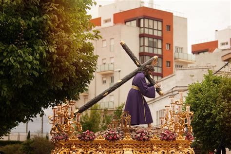 Síntesis de 31 artículos: como se celebra la semana santa en españa ...