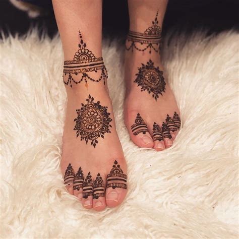 Prettiest Foot Mehndi Designs For Every Kind Of Bride