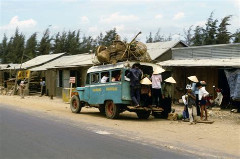 [Photos] A Walk on the Streets of Quaint 1966-1967 Da Nang - Saigoneer