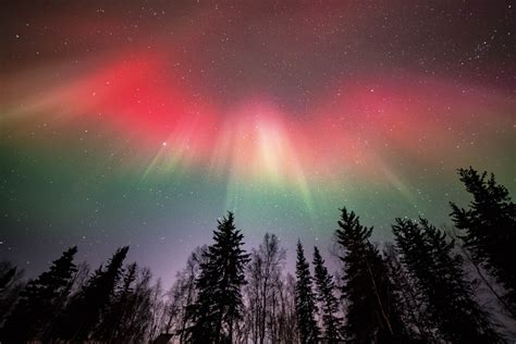 Massive Solar Storm Slamming Into Earth Sparks Aurora Around the World ...