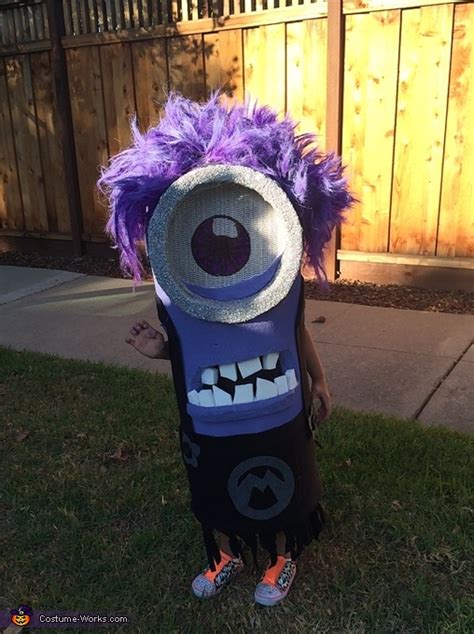 Homemade Purple Minion Costume | Easy DIY Costumes