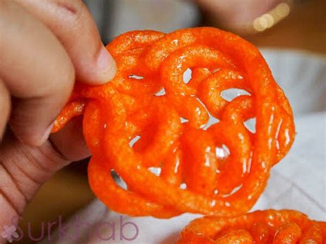 How To Make Jalebi at Home with easy Step by Step Pictures