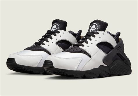 Nike Air Huarache "White/Black" DD1068-109 | SneakerNews.com